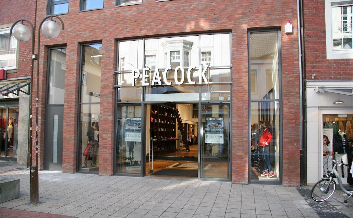Bekleidungshandler Peacock Meldet Insolvenz An